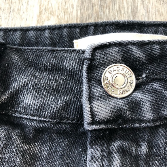 PacSun Black Denim Skirt - Picture 3 of 4